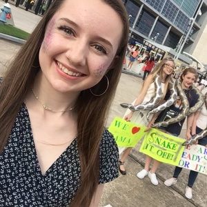 Meet your Posher, Kaylee